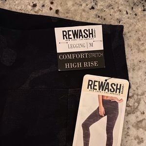 Rewash black camo print high rise leggings Size M